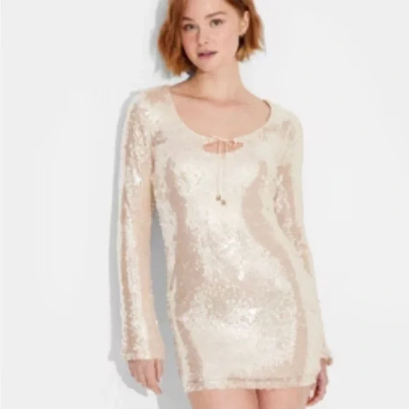 green emerald velvet dress Reagan Fitted Sequin Dress - Gold Metallic Treasure Box Sequin Knit – The  Islands main image 1
